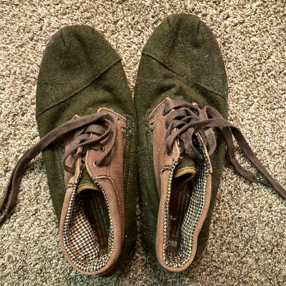 Toms Olive and Brown Men's Sneakers
